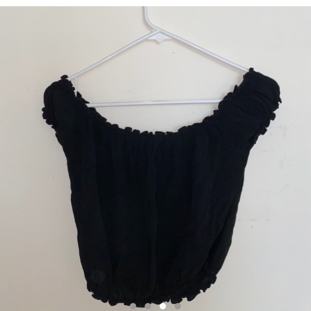 Brandy Melville flowy off the shoulder top